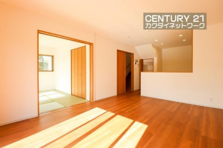 rO@獷ޗzrOł낮Ƒgݍ݂܂B