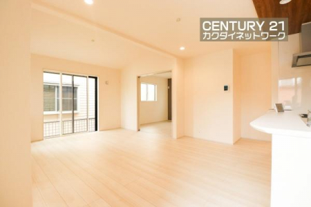 rO@獷ޗzrOł낮Ƒgݍ݂܂B