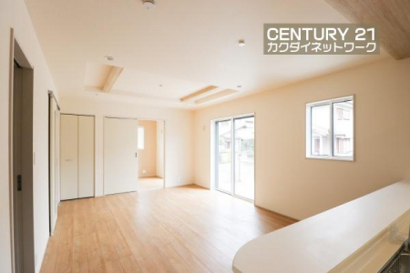 rO@獷ޗzrOł낮Ƒgݍ݂܂B