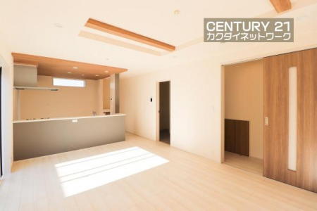 rO@JIȃrO_CjOɂ͎RƉƑ݂ȂW܂Ă܂B