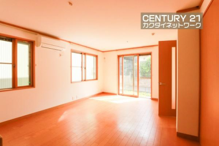 rO@獷ޗzrOł낮Ƒgݍ݂܂B