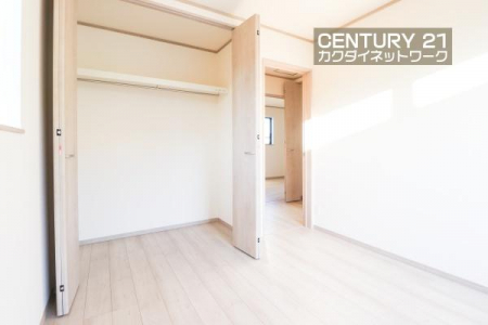 �@�����g�őf�G�ȋ�Ԃ�n��グ���܂��B