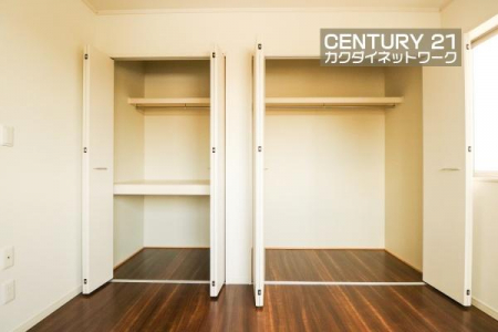 ���[�@��炵�S�n��傫�����E������[���A�K�ޓK���ɔz�u���g��������l�����܂����B