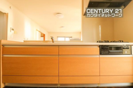 �L�b�`���@���[�L�x�ȃL�b�`���ŁA������������ꂢ�Ɏ��[�B