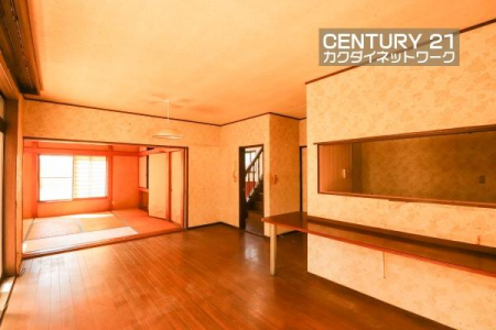 rO@JIȃrO_CjOɂ͎RƉƑ݂ȂW܂Ă܂B