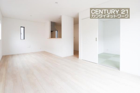 rO@JIȃrO_CjOɂ͎RƉƑ݂ȂW܂Ă܂B