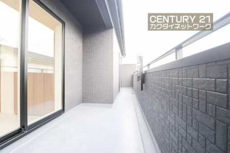 �o���R�j�[�@�����̗z�����~�蒍���A�����ɗz���܂�𐶂ݏo���Ă���܂��B