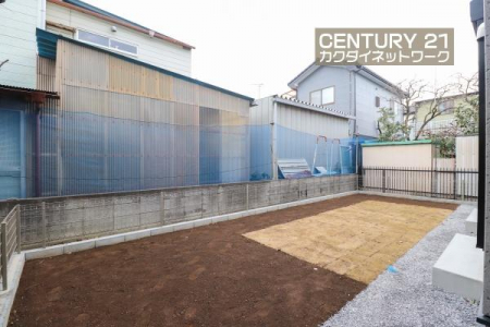 ��@����ł́A�ƒ�؉���BBQ�Ȃǂ���y�ɃA�E�g�h�A���y���߂܂��B