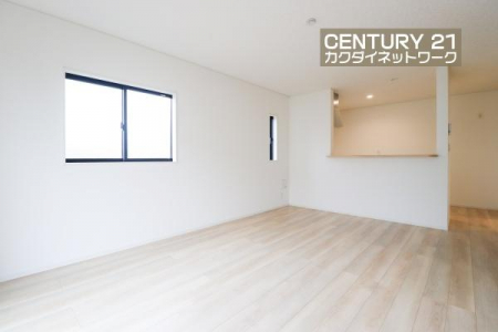 ���r���O�@�J���I�ȃ��r���O�_�C�j���O�ɂ͎��R�ƉƑ��݂�Ȃ��W�܂��Ă��܂��B