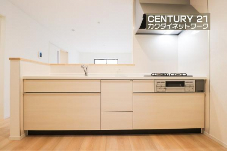 �L�b�`���@���[�L�x�ȃL�b�`���ŁA������������ꂢ�Ɏ��[�B