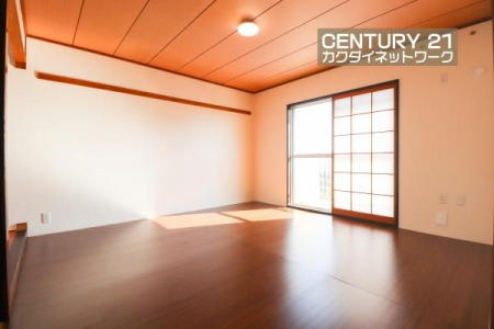 �@�����g�őf�G�ȋ�Ԃ�n��グ���܂��B