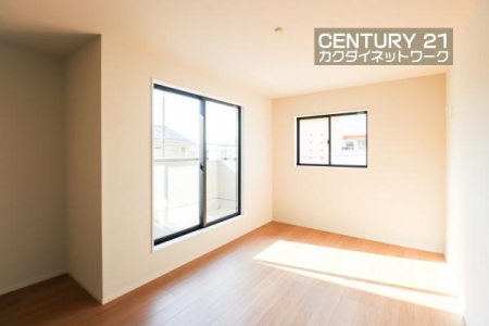 �@�����璍�����z���Ŗ��邢��ԁB