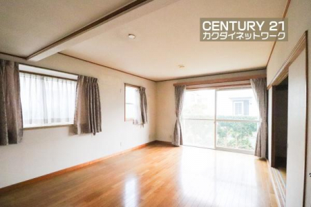 rO@獷ޗzrOł낮Ƒgݍ݂܂B