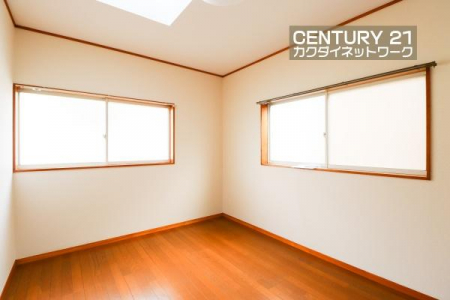 �@�����g�őf�G�ȋ�Ԃ�n��グ���܂��B