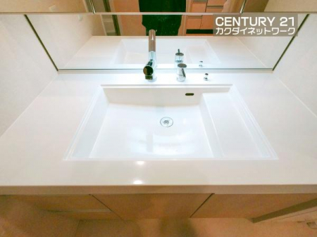 ���ʑ�E���ʏ��@���T�C�h�ɂ����������[�ł���X�y�[�X�A���l���ɂ�������[�L�x�ł��B