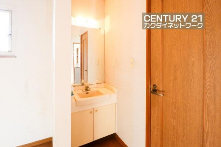 ���ʑ�E���ʏ��@2�K�ɂ����ʑ䂪����܂��̂ŁA�Z�������ɐ��ʑ�҂������邱�Ƃ��Ȃ��Ȃ�܂��B