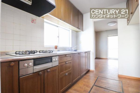 �L�b�`���@���[�L�x�ȃL�b�`���ŁA������������ꂢ�Ɏ��[�B