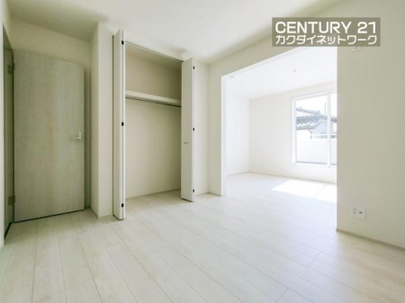 �@�����g�őf�G�ȋ�Ԃ�n��グ���܂��B