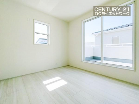 �@�����g�őf�G�ȋ�Ԃ�n��グ���܂��B