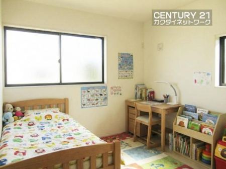 �@���������J���[�̏��ނ������ɒ��a�����{�@��B
���Ƌ�̓C���[�W�ł��B