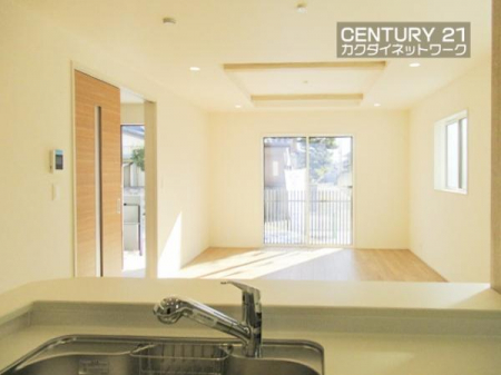 ���r���O�@�����獷�����ޗz�������r���O�ł��낮�Ƒ���g������ݍ��݂܂��B