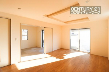 ���r���O�@�����獷�����ޗz�������r���O�ł��낮�Ƒ���g������ݍ��݂܂��B