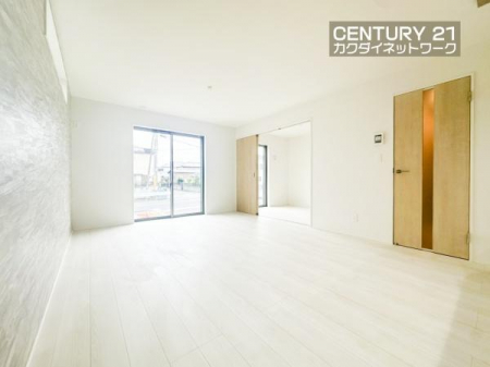 ���r���O�@�����獷�����ޗz�������r���O�ł��낮�Ƒ���g������ݍ��݂܂��B