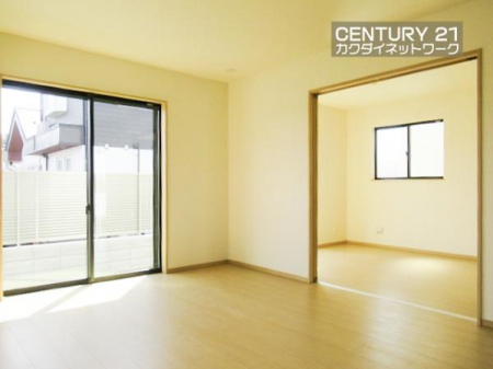 ���r���O�@�����獷�����ޗz�������r���O�ł��낮�Ƒ���g������ݍ��݂܂��B