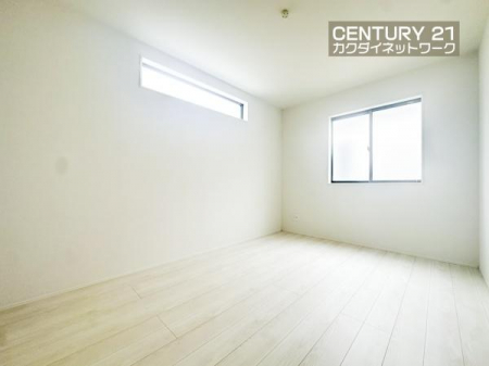 �@�����g�őf�G�ȋ�Ԃ�n��グ���܂��B