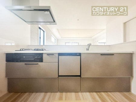 �L�b�`���@���[�L�x�ȃL�b�`���ŁA������������ꂢ�Ɏ��[�B