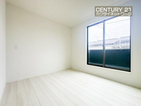 �@�����g�őf�G�ȋ�Ԃ�n��グ���܂��B