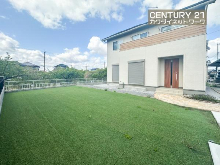 ��@����ł́A�ƒ�؉���BBQ�Ȃǂ���y�ɃA�E�g�h�A���y���߂܂��B