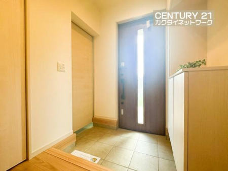 ���ց@�V���[�Y�C���N���[�[�b�g�����B�C�ȊO�ɂ��P��R�[�g�����[���鎖���ł��A���ւ����ꂢ�ɂ��g�����������܂��B