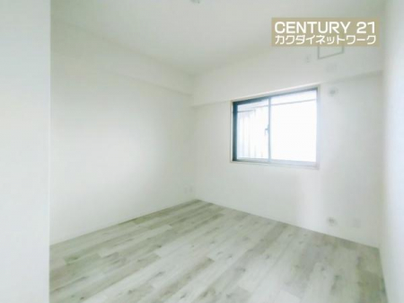 �@�����g�őf�G�ȋ�Ԃ�n��グ���܂��B