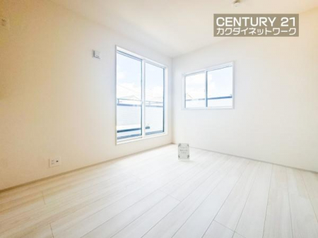 �@�����g�őf�G�ȋ�Ԃ�n��グ���܂��B