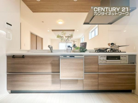 �L�b�`���@���[�L�x�ȃL�b�`���ŁA������������ꂢ�Ɏ��[�B