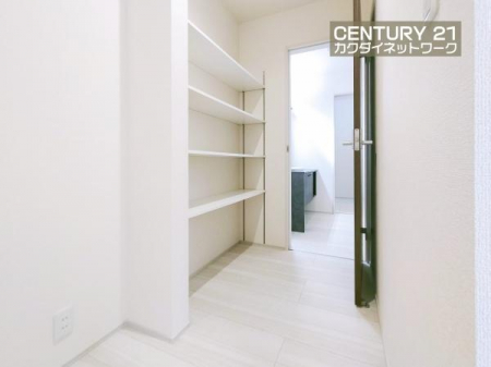 ���[�@��炵�S�n��傫�����E������[���A�K�ޓK���ɔz�u���g��������l�����܂����B