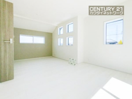 �@�����g�őf�G�ȋ�Ԃ�n��グ���܂��B