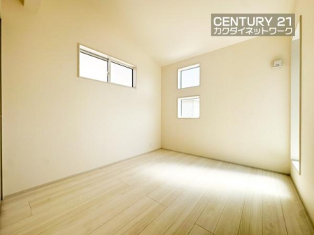 �@�����g�őf�G�ȋ�Ԃ�n��グ���܂��B