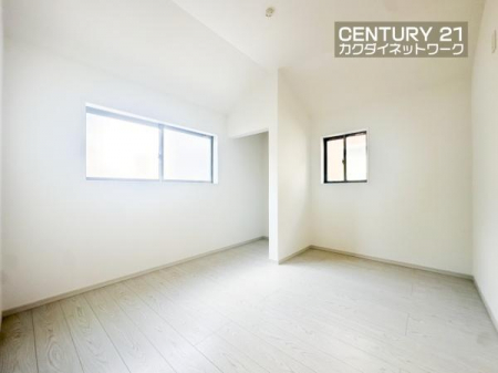 �@�����g�őf�G�ȋ�Ԃ�n��グ���܂��B