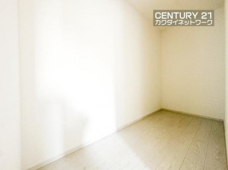 ���[�@����ƕ֗��ȃE�H�[�N�C���N���[�[�b�g�B�G�߂�p�r�ɕ����Ă��g�����������܂��B�m�����������񂨎����ł��A��������Ǝ��[���Ă��������܂��B�o�b�O��X�q�Ȃǂ̏��������[�ł��܂��B