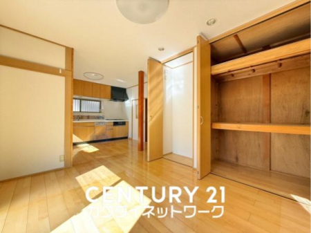 ���r���O�@-