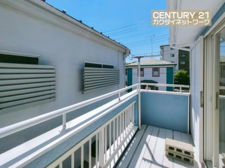 �o���R�j�[�@�����̗z�����~�蒍���A�����ɗz���܂�𐶂ݏo���Ă���܂��B