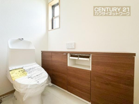 �g�C���@�g�C���ɂ����[�X�y�[�X������A�g�C���b�g�y�[�p�[�Ȃǂ����[�ł��܂��B
